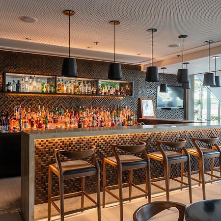 ホテル Golden Tulip São José dos Campos エクステリア 写真