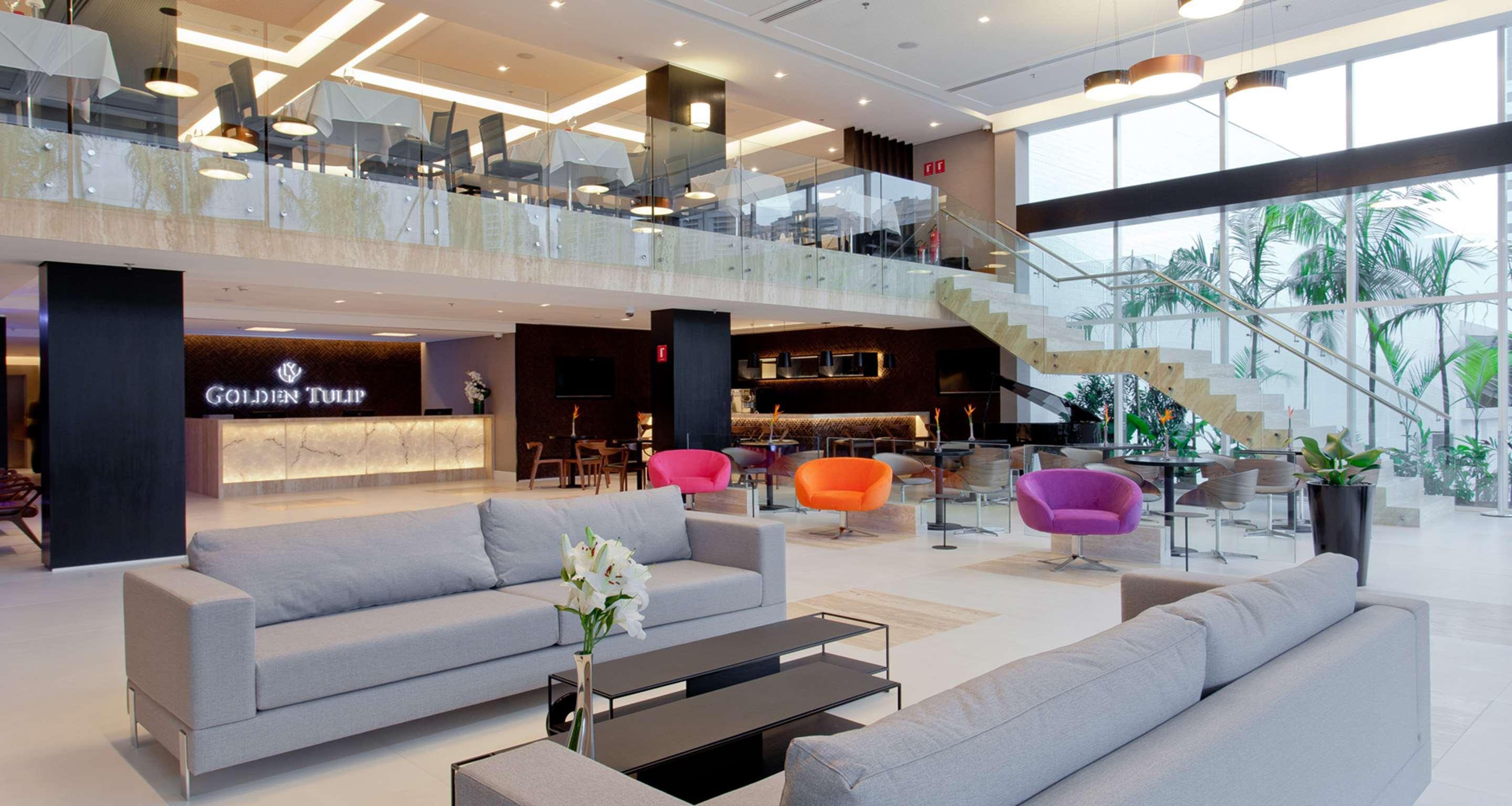 ホテル Golden Tulip São José dos Campos エクステリア 写真