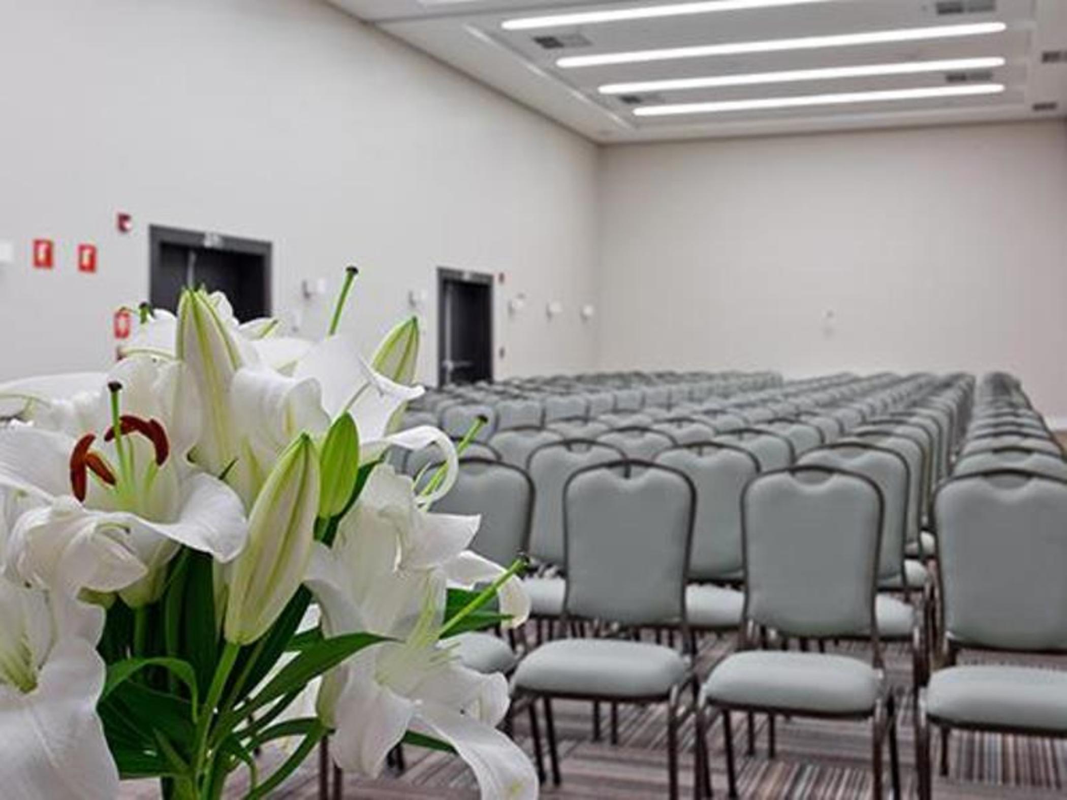 ホテル Golden Tulip São José dos Campos エクステリア 写真