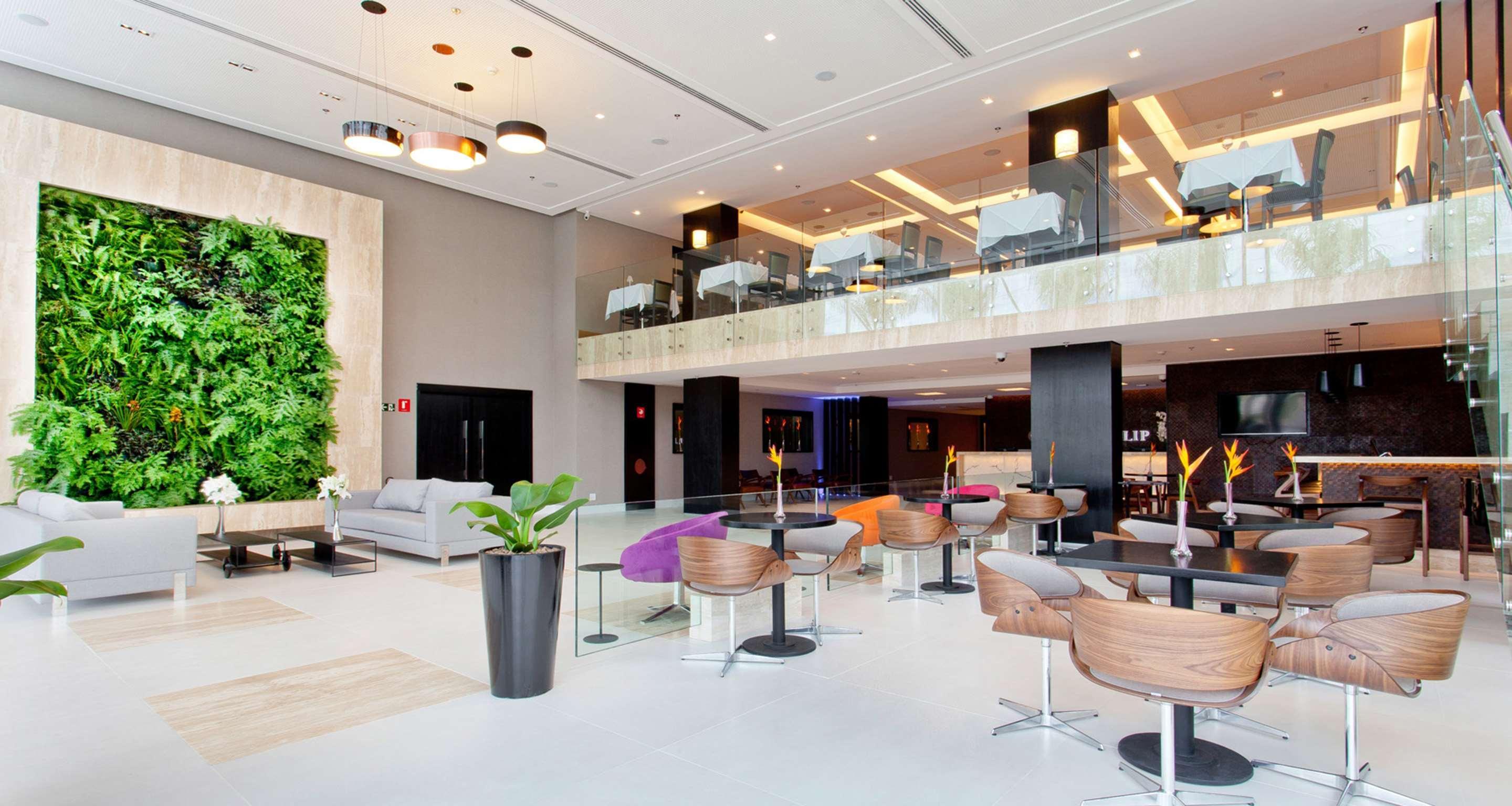 ホテル Golden Tulip São José dos Campos エクステリア 写真