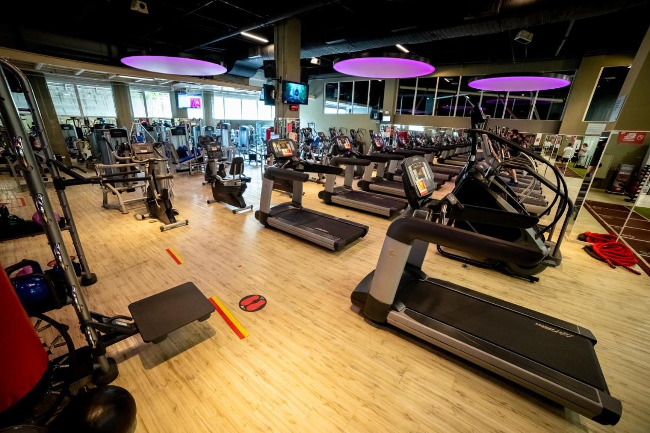 ホテル Golden Tulip São José dos Campos エクステリア 写真