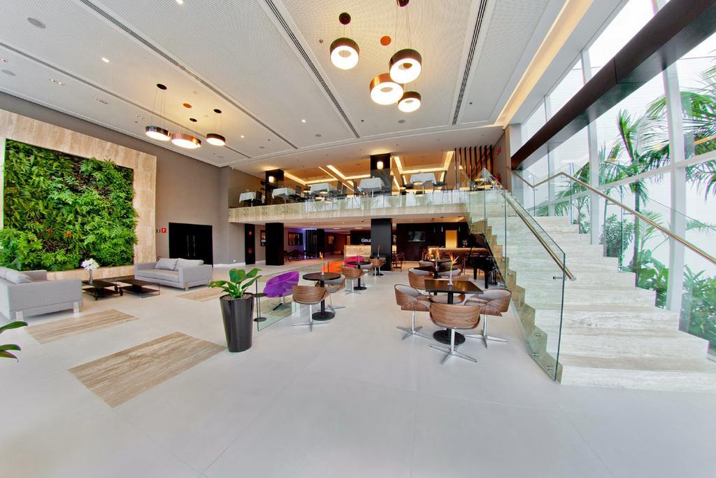 ホテル Golden Tulip São José dos Campos エクステリア 写真